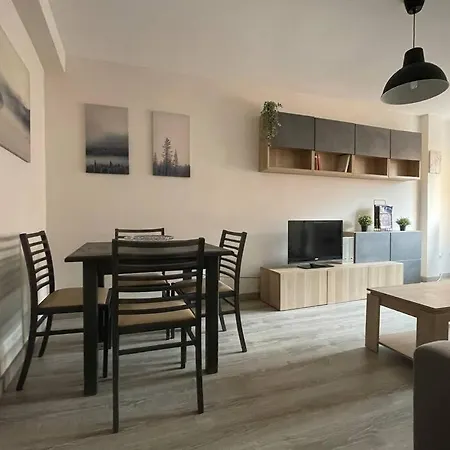 Piso En San Mames A 10 Minutos De La Catedral * León